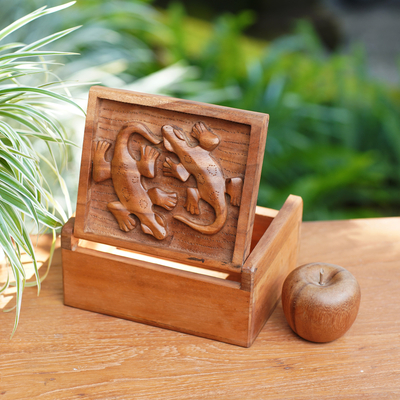 Wood box, 'Gecko Twins' - Hand Carved Wood Box with Gecko Relief Sculpture on Lid