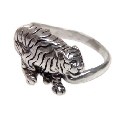 Men's sterling silver ring, 'White Tiger' - Tiger Theme Handcrafted Sterling Silver Men's Ring