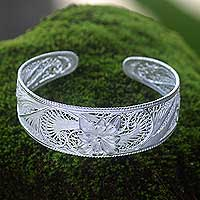 Sterling silver filigree cuff bracelet, 'White Gardenia' - Floral Filigree Cuff Bracelet Crafted of Silver in Bali