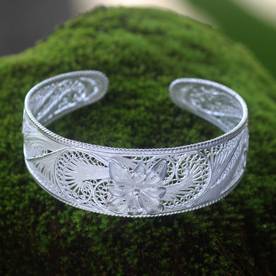 Sterling silver filigree cuff bracelet, 'White Gardenia' - Floral Filigree Cuff Bracelet Crafted of Silver in Bali