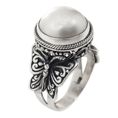 Cultured pearl cocktail ring, 'Butterfly Moon' - Mabe Pearl on Sterling Silver Ring with Butterflies