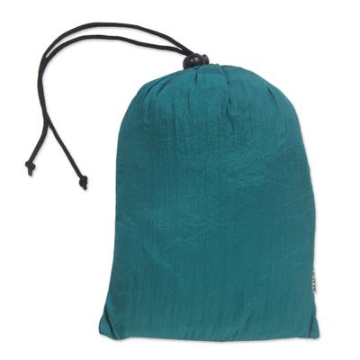 Fallschirm-Stranddecke, 'Sanur Teal' – Blaugrüne, handgefertigte Stranddecke aus Nylon-Fallschirmseide