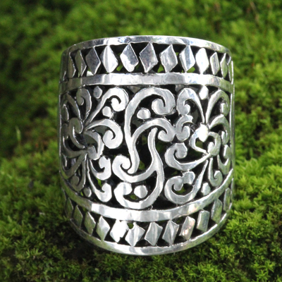 Sterling silver cocktail ring, 'Sangeh Forest' - Wide Artisan Crafted Ornate Sterling Band Ring