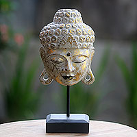 Escultura de madera, 'La paz dorada de Buda' - Escultura de busto de madera tallada a mano con soporte