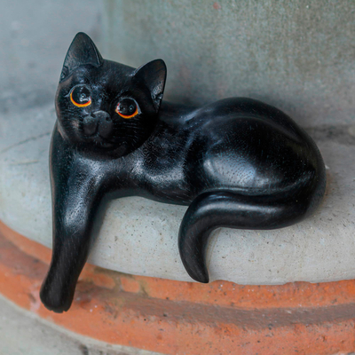 Holzskulptur - Handgeschnitzte Katzenskulptur aus Holz mit schwarzem Finish