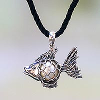 Cultured pearl pendant necklace, Iridescent Goldfish