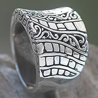 Featured review for Sterling silver band ring, Banana Tree Bark