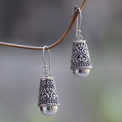 Cultured pearl dangle earrings, Silvery Light