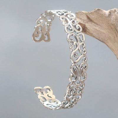 Sterling silver cuff bracelet, 'Elegant Fern' - Hand Crafted Sterling Silver Cuff Bracelet with Floral Motif