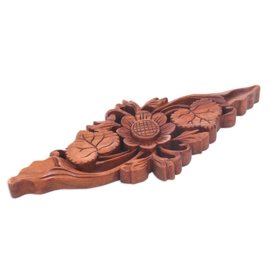 Reliefplatte aus Holz - Handgeschnitzte Lotusblüten-Holzreliefplatte aus Bali