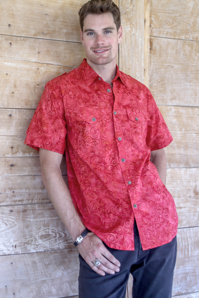 Baumwollhemd für Herren - Rotes, kurzärmliges Batik-Herrenhemd aus Baumwolle
