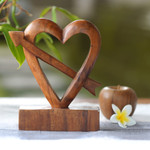 Wood statuette, 'Fall in Love' - Hand-Carved Natural Wood Heart Statuette from Bali
