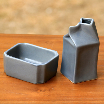 Zuckerdose und Milchkännchen aus Keramik - Zeitgenössische handgefertigte Zuckerdose und Milchkännchen aus grauer Keramik