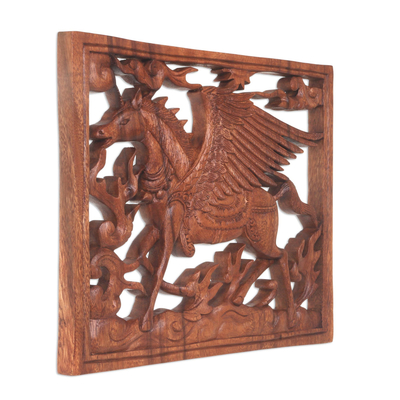 Holzwandpaneel „Pegasus“ – Quadratisches Holzwandpaneel mit Pegasus-Design für zu Hause