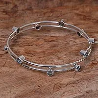 Brazalete rígido de topacio azul - Pulsera de topacio azul de plata de ley hecha a mano de indonesia