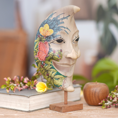 Holzmaske – Kunsthandwerklich gefertigte, handbemalte Mondmaske und Ständer aus Bali