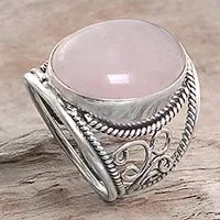 Rosenquarz-Cocktailring, „Pink Moon“ – handgefertigter Ring aus Sterlingsilber aus Indonesien