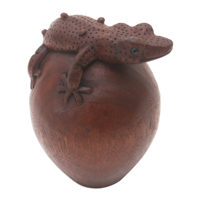 Wood sculpture, 'Watching Gecko' - Hand Carved Wood Sculpture of a Gecko from Indonesia