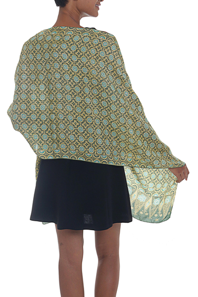 Mantón de batik de seda, 'Truntum Ijo' - Mantón de batik de seda 100% estampado Truntum verde