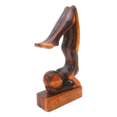 estatuilla de madera - Estatuilla de yoga hecha a mano sirsasana pose madera de azúcar marrón