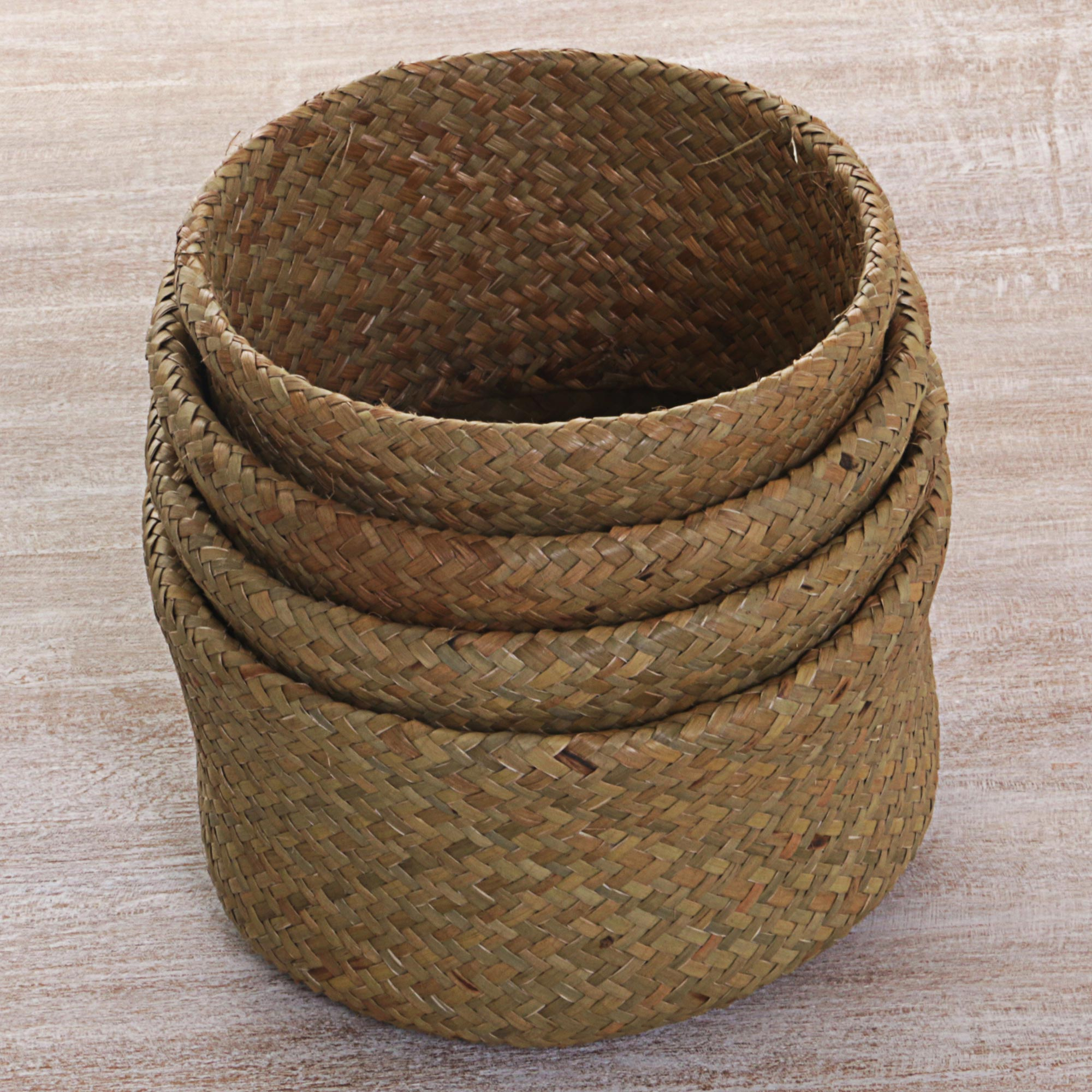 Hand Made Pandan Leaf Nesting Baskets (Set of 4) Indonesia - Cozy ...