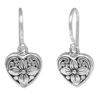 Ohrringe aus Sterlingsilber, 'Heart Blossom', 'Heart Blossom - Ohrringe aus Sterlingsilber mit Blumenherz aus Indonesien