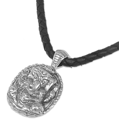 Halskette mit Anhänger aus Sterlingsilber - Halskette mit Ganesha-Anhänger aus Sterlingsilber mit Lederband