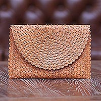 Naturfaser-Clutch, „Pumpkin Texture“ – Handgefertigte Naturfaser-Clutch-Handtasche aus Indonesien