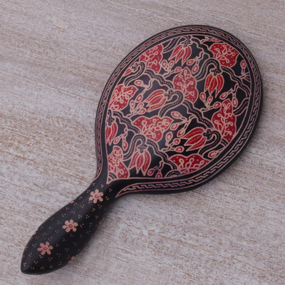 Espejo de mano batik de madera - Fair Trade Art Espejo de mano javanés Batik floral sobre madera