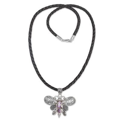 Amethyst-Anhänger-Halskette, 'Violette Bali-Motte'. - Schmetterlingshalskette aus Leder mit Sterlingsilber und Amethyst