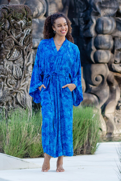 Robe aus Rayon-Batik - Lange handgefertigte Batik- und Batik-Rayon-Robe aus Bali
