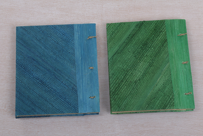 Diarios de fibra natural, (par) - Dos diarios de tortugas indonesias de fibra natural verde y azul