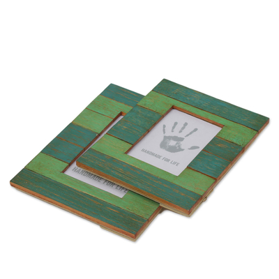 Bilderrahmen aus Holz, 'Waldstreifen' (4x6 und 3x5) - 4x6 und 3x5 Albesia Wood Green Stripe Photo Frames