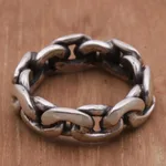 Sterling silver band ring, 'Family Links' - Sterling Silver Unisex Chain Motif Band Ring from Indonesia