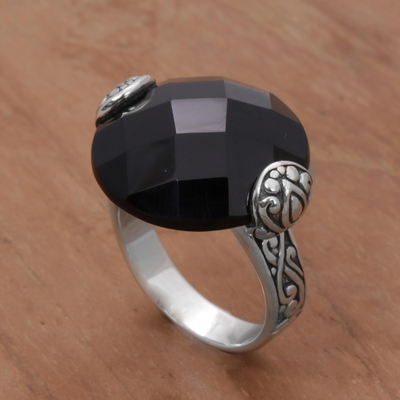 Onyx cocktail ring, 'Mysterious Circle' - Circular Onyx and Sterling Silver Cocktail Ring from Bali