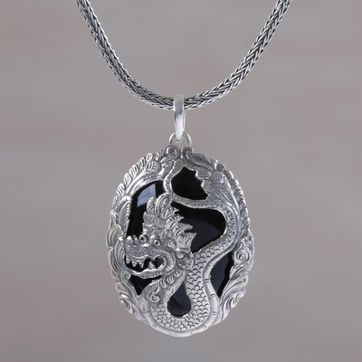 Onyx pendant necklace, Lord of Dragons