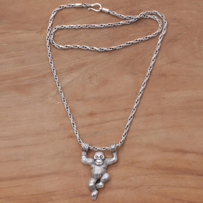 Halskette mit Anhänger aus Sterlingsilber - Halskette mit Affenanhänger aus Sterlingsilber aus Indonesien