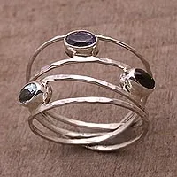 Anillo con múltiples piedras preciosas, 'Eternal Majesty' - Anillo con múltiples bandas de topacio azul amatista y granate de Bali