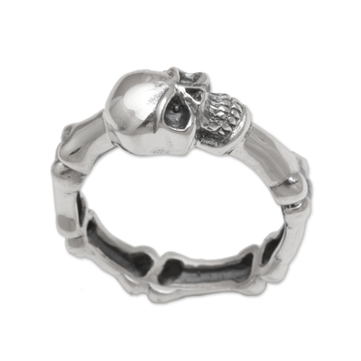 Ring aus Sterlingsilber - Handgefertigter Totenkopfring aus 925er Sterlingsilber aus Bali