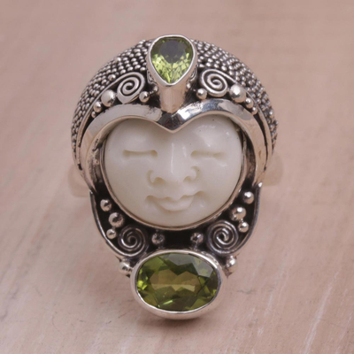 Peridot and 925 Silver Face Shaped Cocktail Ring from Bali 