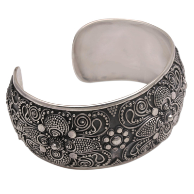 Manschettenarmband aus Sterlingsilber - Handgefertigtes Manschettenarmband aus Sterlingsilber mit Blumenmotiven
