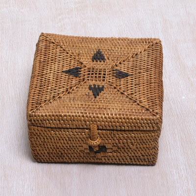Ate grass decorative box, 'Trawangan Treasure' - Handcrafted Ate Grass Decorative Box from Bali