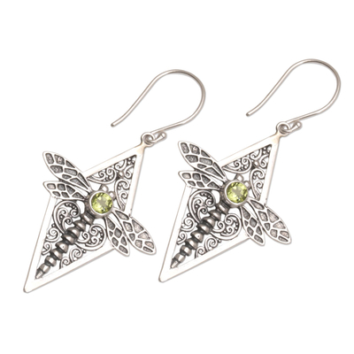Peridot-Baumelohrringe, 'Dragonfly Diamonds'. - Peridot und 925er Silber-Libelle-Dangle-Ohrringe aus Bali