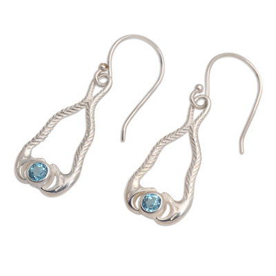 Blaue Topas-Ohrhänger - Blauer Topas und 925er Silber Schlangen-Ohrhänger aus Bali