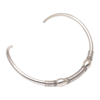 Halskette mit Kragen aus Sterlingsilber - Halskette mit Blasen- und Punktmotiv aus Sterlingsilber