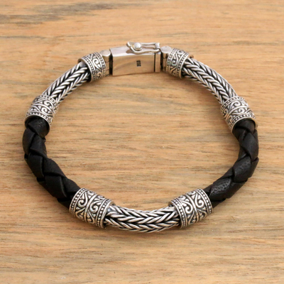 Men's sterling silver and leather bracelet, 'Royal Weave in Black' - Men's Sterling Silver and Leather Bracelet in Black