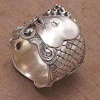 Anillo de banda de plata de ley, 'Guardian Koi' - Anillo de banda con temática de peces de plata de ley de Bali