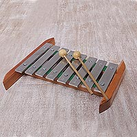 Xilófono de madera de teca y acero inoxidable, 'Balinese Tune' - Xilófono de madera de teca y acero inoxidable hecho a mano de Bali
