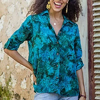 Blusa de rayón batik, 'Java Emerald' - Camisa de botones altos y bajos de rayón batik de manga larga verde azulado