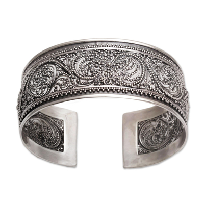 Sterling Silber Manschettenarmband "Merajan Majestät" - Manschetten-Armband aus Sterlingsilber mit durchbrochenem Muster aus Bali